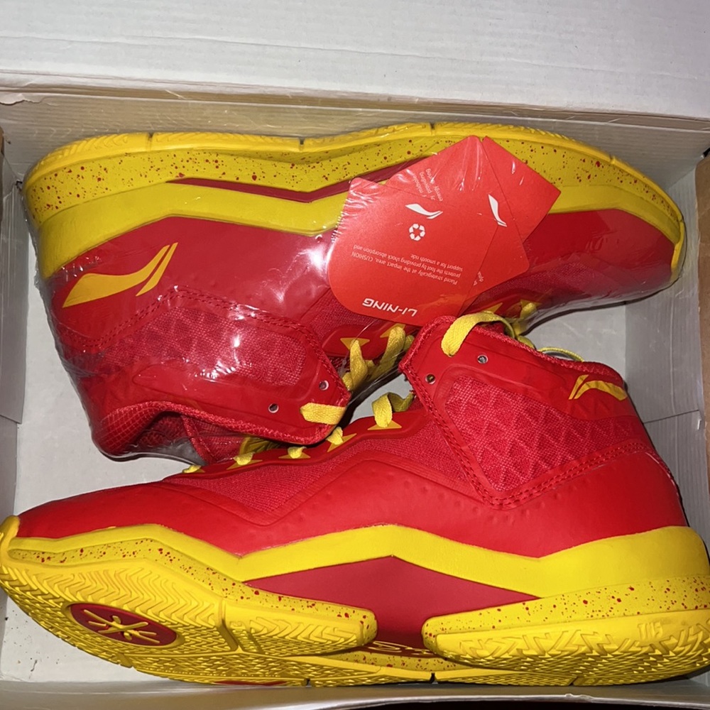 Wade 3s - Picture 2 of 6